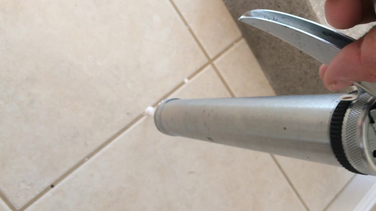 Tile Injection Using Reptile Premium Loose Tile Adhesive Youtube