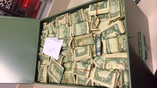 This Dude Finds Safe Containing $7,5million Inside Storage Unit He Bought For $500