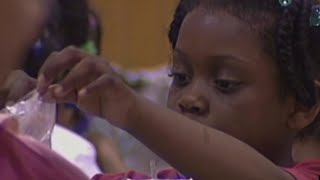 Is your kid's lunch staying cold enough? How to safely pack a lunch