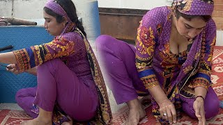 Making Tasty Breakfast _ Village Life Cooking _ Pak Family Vlog _ Rural Life _ Desi Aunty Hot Vlog