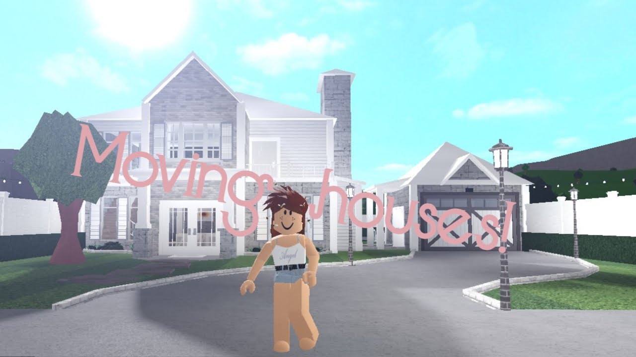 Moving Into A New House! (Roblox Roleplay) - YouTube