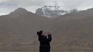 妹子自驾床车来到冈仁波齐，转神山给大家祈福