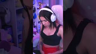 CrystalMolly hace la voz de Mickey mouse #crystalmolly #twitch #twitchclips