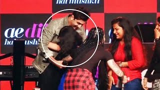 Ranbir Kapoor's CRAZY Girl Fan CRIES & HUGS Him On Stage At CloseUp First Move Party 2016