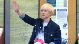 140929 Hyuk Goodbye Wave After Sukira