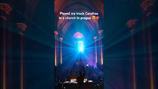 Carefree moment 🙏🏽 Have you ever raved in a church?! #rave #church #techno #prague #dj #patrikberg