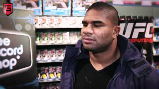 Alistair Overeem over z'n rol in UFC Undisputed 3   YouTub 2