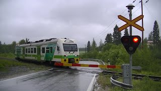 Spoorwegovergang Kylänlahti (FIN) // Railroad crossing // Tasoristeys