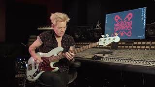 Deryck's Guitar Collection Ep. 4 - Sum 41's Most Iconic Bass Lines