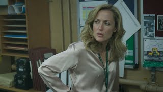 Gillian Anderson in cream satin blouse - The Fall