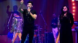 Singer Shaan Sings 'Ladki Kyon Na Jane Kyon' Song at Shilpotsav 2018 at Noida Stadium