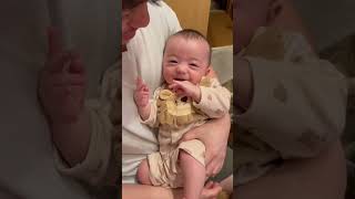 生後4ヶ月 新しい遊び その3 【爆笑】　　 #赤ちゃん #baby #babyshorts #赤ちゃんのいる生活 #babyboy