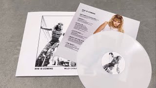 Miley Cyrus - SHE IS COMING EP Vinyl