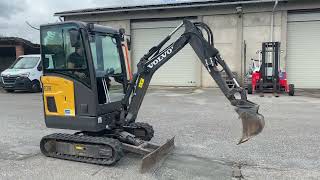 zu versteigern / for auction: Kompaktbagger Volvo EC 18 E, Baujahr 2019,  Betriebsstunden 888 h