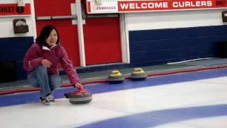 Curling - Huong's Turn