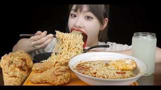 MUKBANG ASMR/吃播｜今天吃泡面了～再来两炸鸡腿 好满足～/咀嚼音