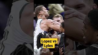 Brook Lopez vs Trey Lyles 🔥 #youtubeshorts #shorts #nba #brooklopez #treylyles #bucks #kings