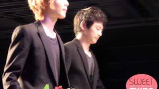 [fancam] 101214 SHINee taemin catwalk @ 2010 Korea Best Dresser Awards