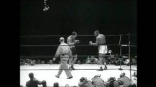 The Famous Knockout: Marciano KO's Walcott