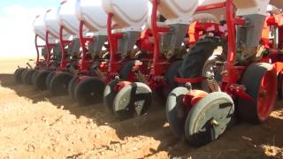 Pneumatic Precision Planter - Disc Type / Planter D