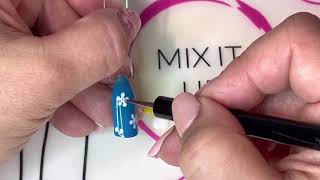 Easy Daisy nail art tutorial