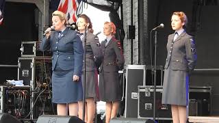 The D-Day Darlings at Salute To The 40's