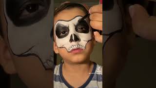 Maquillaje de calavera para niño 💀