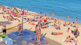 Visiting Barceloneta Beach after restrictions relaxed || Barcelona Bus Ride