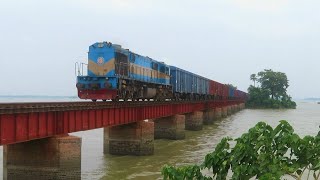 AMAZING RAILBRIDGE || FREIGHT TRAIN BANGLADESH || DILPASHAR BEEL