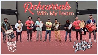 Sarileru Neekevvaru Mega Super Event Rehearsals with my team 😍 ♥  Devi Sri Prasad