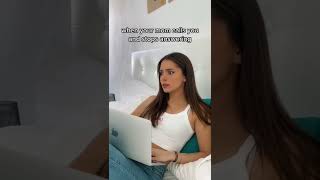 when your mom calls you and stops answering 💀😩😂