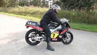 Tzr 250 3ma finished Barry sheene Akai project with JL Exhausts, nice sound!