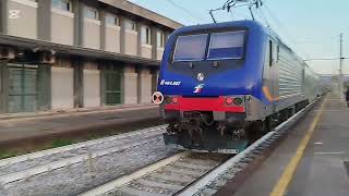 treni serali alla stazione di Vairano Caianello