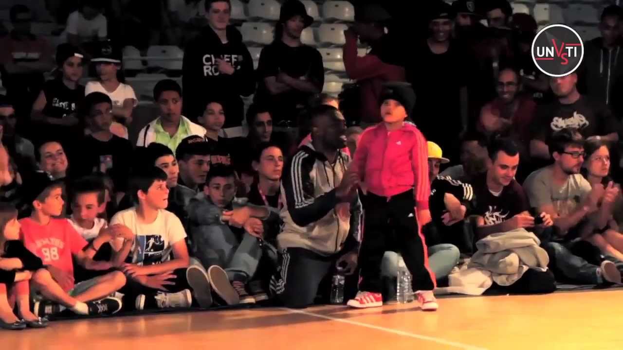 BGIRL TERRA VS BBOY SHIGEKIX | FINAL BATTLE 2013 - YouTube