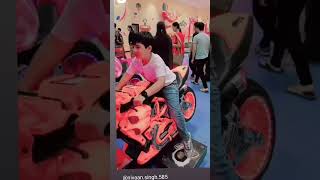 Nivaan funny expressions 😆 🤣  l playing bike game l #shorts #trending #funny