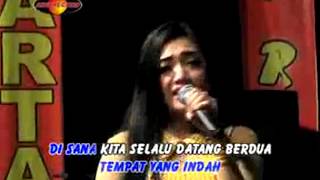 Deviana Safara - Bukit Berbunga | Dangdut (Official Music Video)