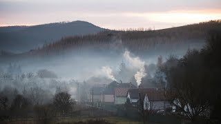 Hungary's poor burn dangerous plastics to stay warm – News