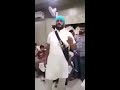 ਲਾਲੀ ਤਰਨਤਾਰਨ ਵਾਲੇ ਦੇ ਪਈਅਾ ਚਪੇੜਾ ਦੇਖੋ ਵੀਡਿੳੁ