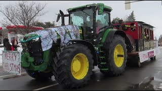 Merry Christmas 2024 John Deere Tractor. // Bolton Santa Claus Parade 2024 #shamshermannbti