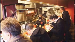 Most of the customers are repeaters! Ramen stores with plenty of back fat are very popular!