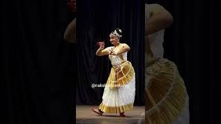 കണ്ണെടുക്കാതെ കണ്ടിരുന്നു പോകും #mohiniyattam #dance #viral #shorts  @nakshathravkurup