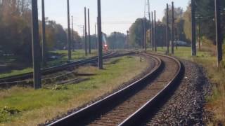 Dīzeļvilciens DR1A - 198 atiet no stacijas Jugla/DR1A - 198 departs from Jugla station