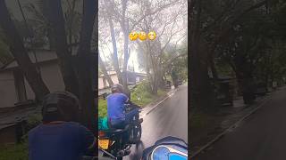 ආතල් එකට ඔහොම යනවා වගේ පෙන්නෙ මට විතරද?. 🤭😁 #shorts #reels #bike #roadtrip #youtubeshorts #rider