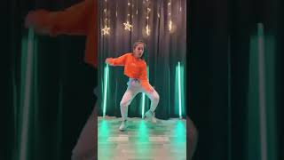Muskan Kalra new dance video on Jalebi baby song