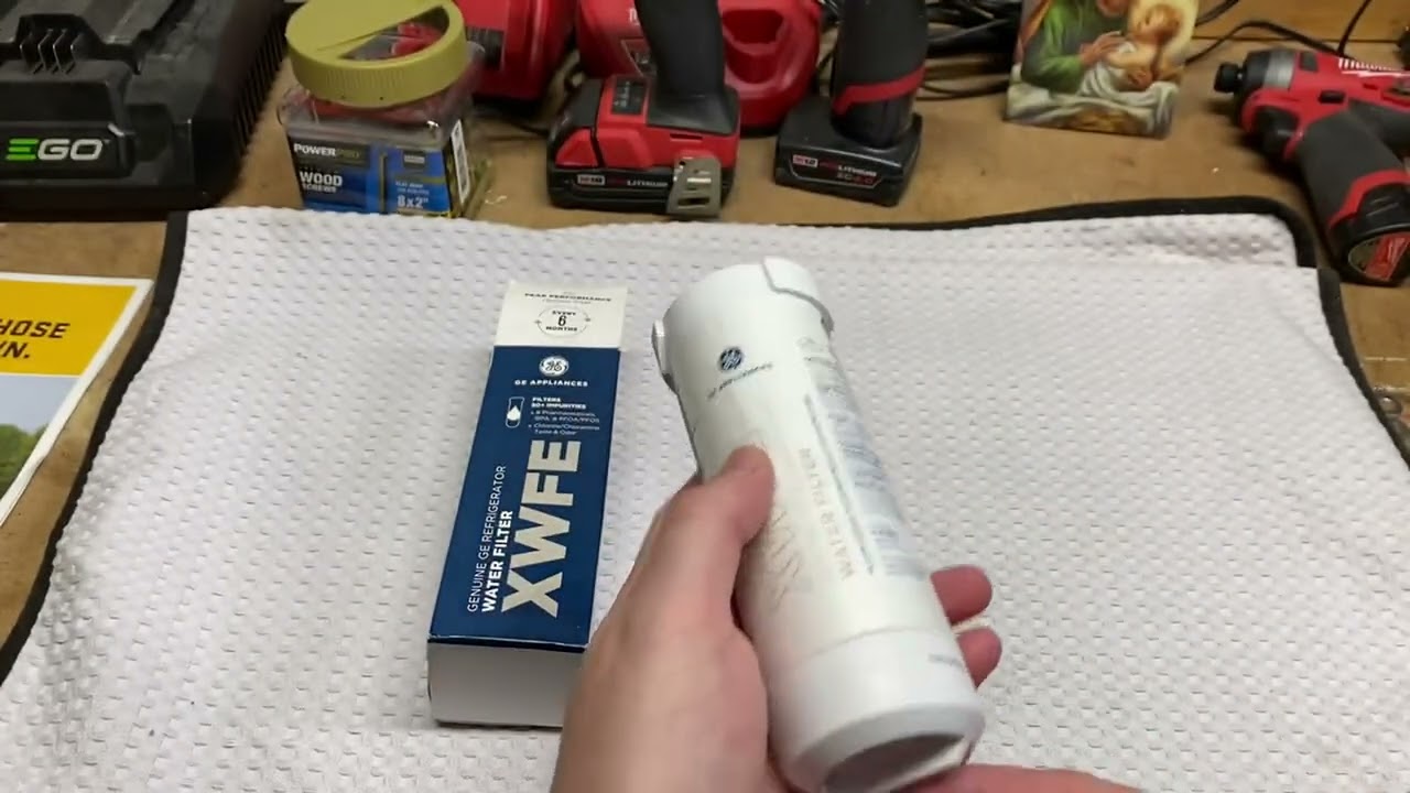 So SIMPLE GE XWFE Water Filter - YouTube