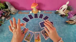 LIBRA WOW! YOU'RE GETTING CLEARER ABOUT IT ALL! CHILLS! 333