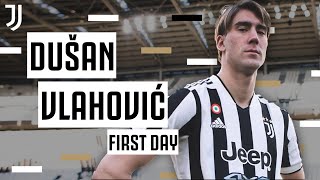 Dušan Vlahović's first day as a Juventus player! | Behind the scenes 🎬