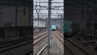 東北新幹線　はやぶさ　E５系　八戸駅高速通過　#shorts 　#vktrain  Japan train bullet train बुलेट ट्रेन