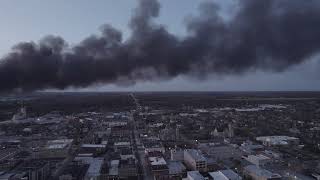 Large Black Smoke Cloud Covers Richmond, Indiana, Forcing Evacuation Orders