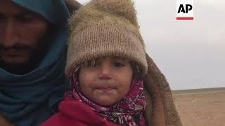 IDPs flee fighting in last IS pocket in east Syria